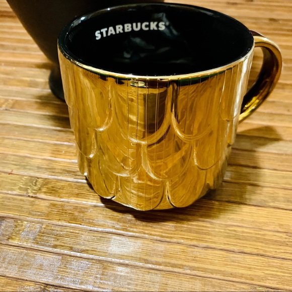 Starbucks 2019 LIMITED EDT Gold Mermaid Scale Mug - Picture 2 of 5